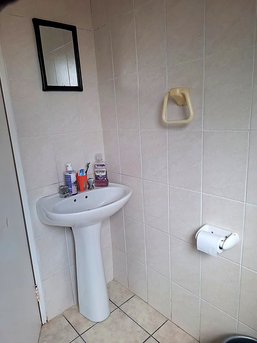 1 Bedroom Property for Sale in St Dumas Western Cape